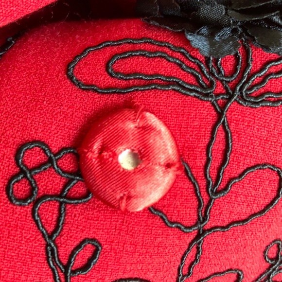 HEAVY Elegant Coat - Picture 14 of 14